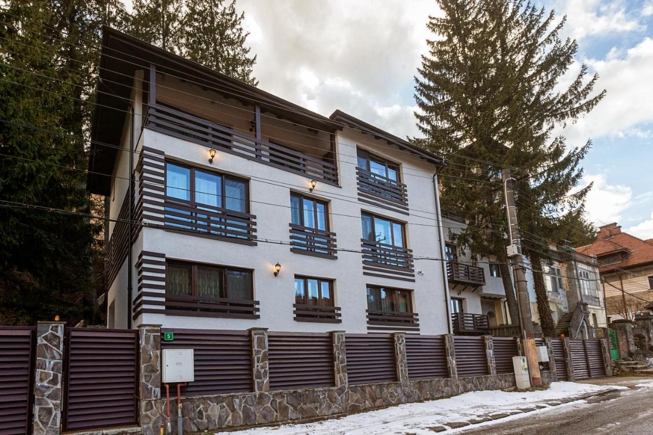 Vila Imperial Panzió Sinaia Kültér fotó
