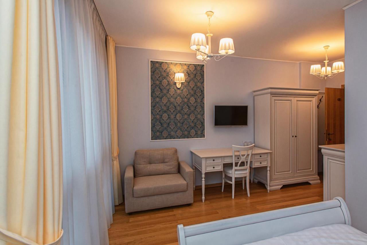 Vila Imperial Panzió Sinaia Kültér fotó